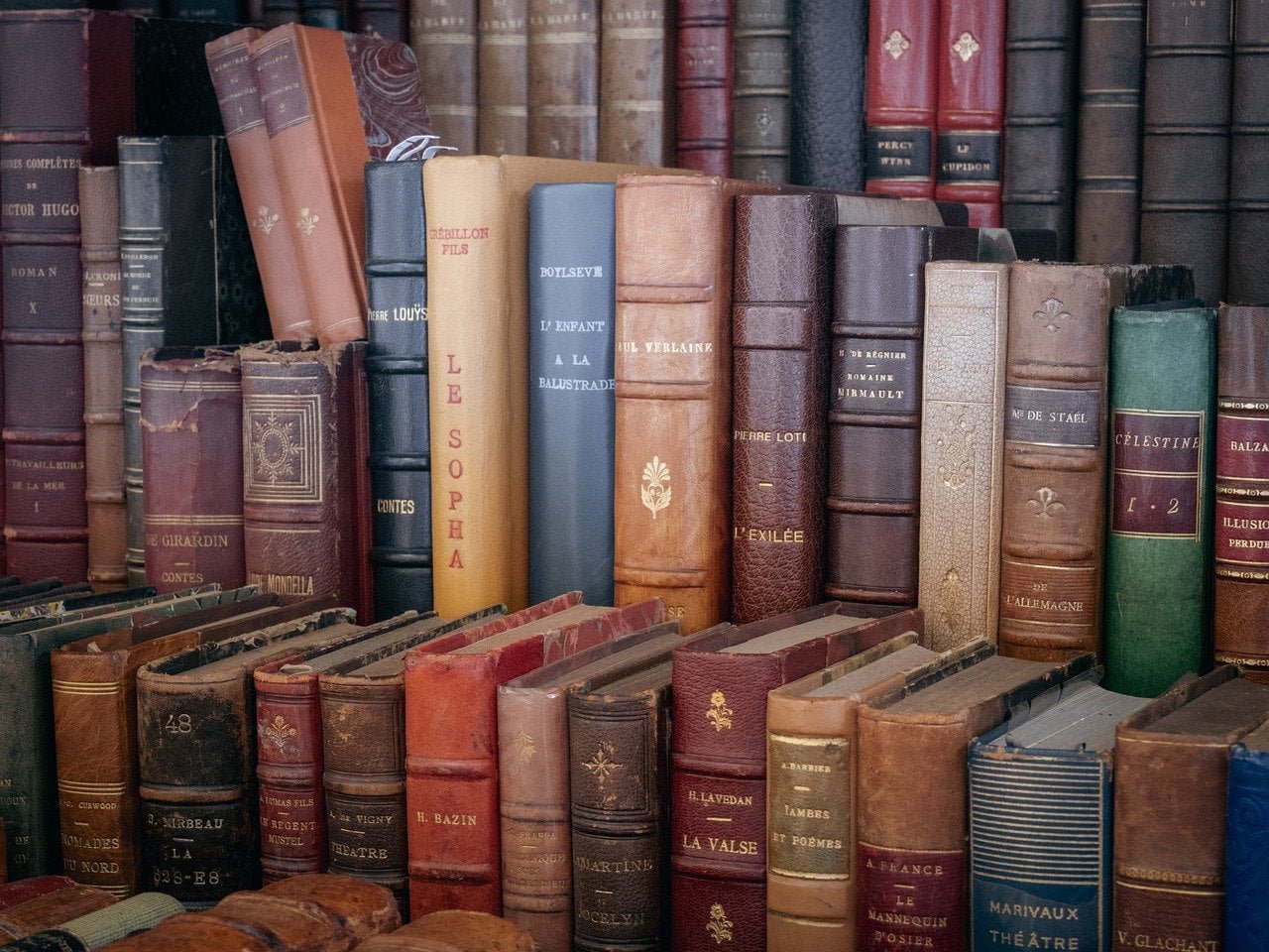 Bücher alt